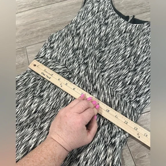 WHIT lib Sheath Dress Cocktail Black White Size 2 Sleeveless Career - Picture 6 of 14